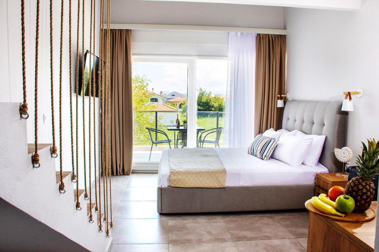 Sithon Diamond Suites Nikiti  Extérieur photo